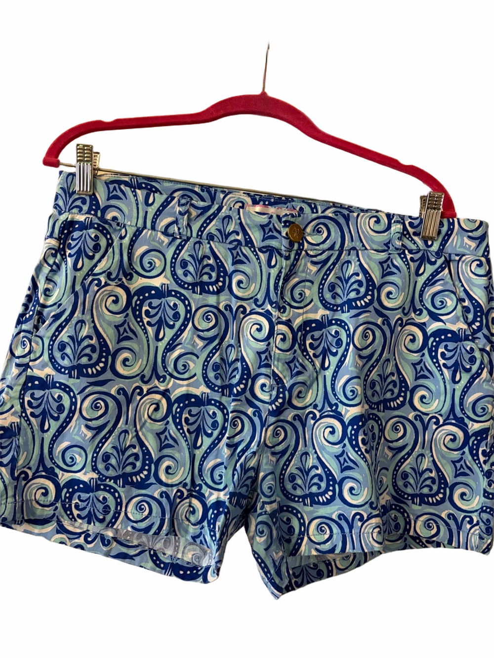 Stella Parker women’s blue paisley shorts size 12. 98% cotton 2% spandex.
